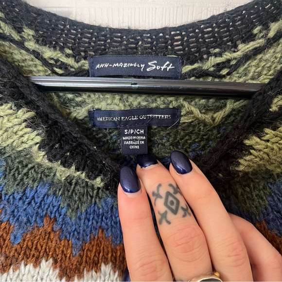 American Eagle color work sweater - Picture 3 of 3